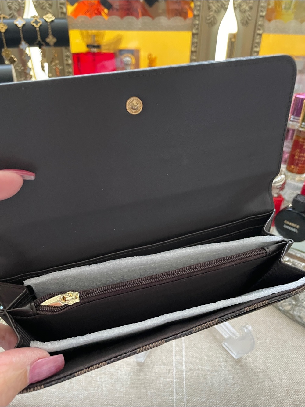 ✨🤎 Brown Checkered Women's Wallet🤎✨NEW - Picture 5 of 6